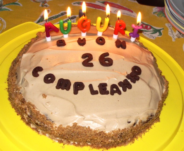 Risultati immagini per torta compleanno 26 anni