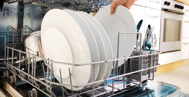Perché non usare il detersivo piatti in lavastoviglie – Almacabio