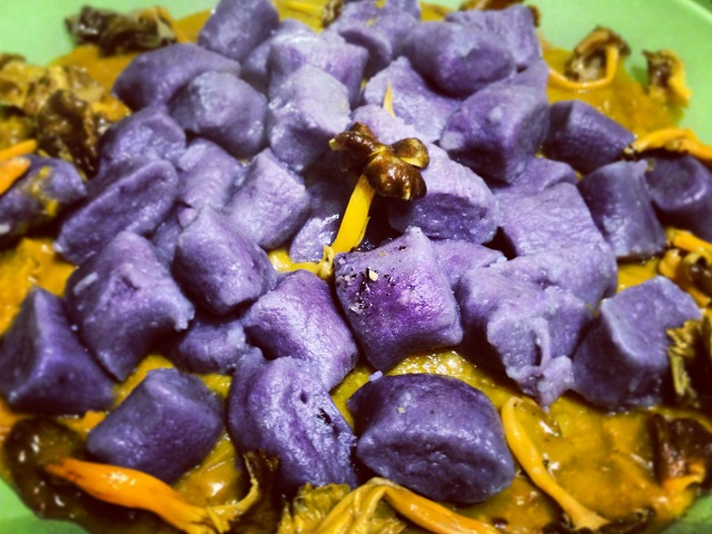 gnocchi autunnali di patate viola