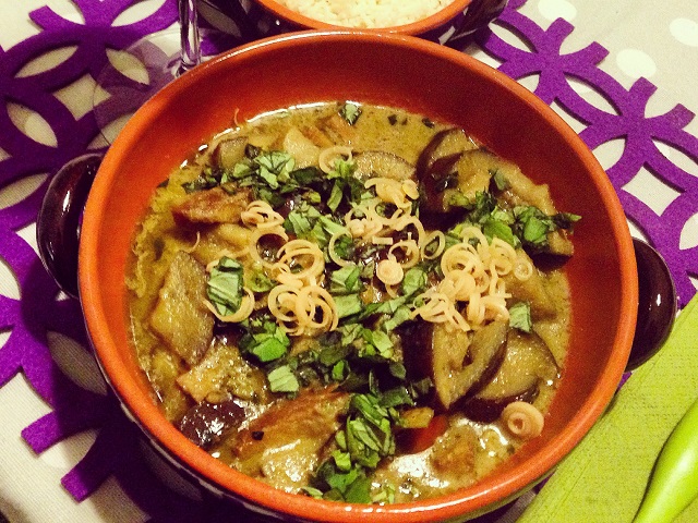 seitan e melanzane al curry verde thai